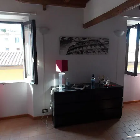 Casa Vacanze Santa Rufina Apartment